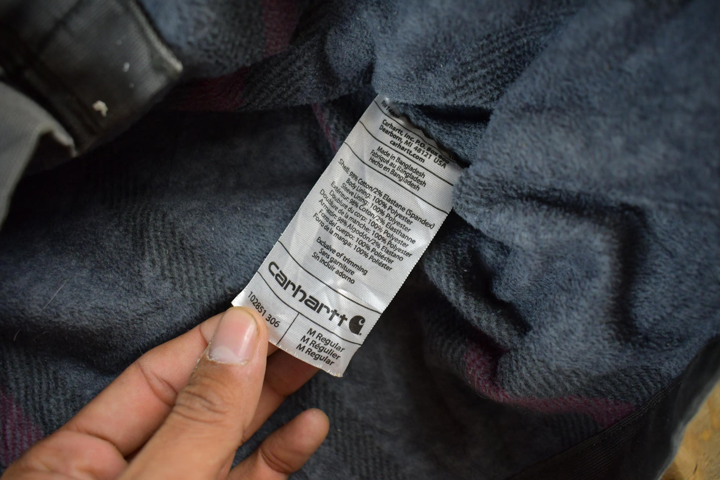 Carhartt Clothing > Gender Neutral Adult Clothing > Jackets & Coats Vintage 1990s Carhartt Blanket Lined Shirt Jacket Men's Medium