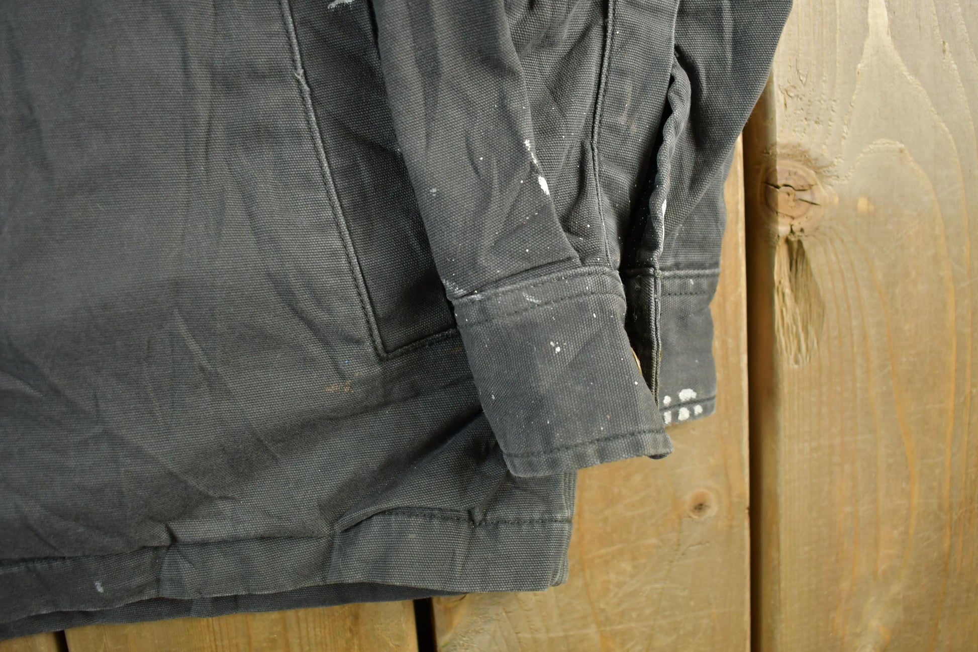 Carhartt Clothing > Gender Neutral Adult Clothing > Jackets & Coats Vintage 1990s Carhartt Blanket Lined Shirt Jacket Men's Medium