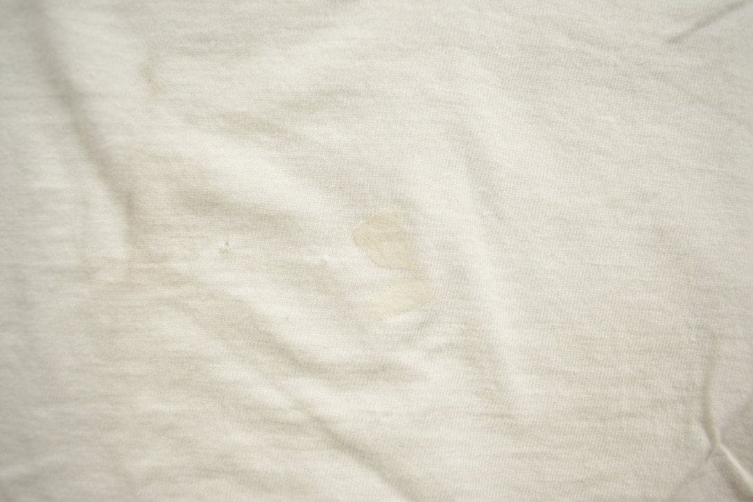 Vintage 1990s Funny Women Vs Beer Graphic T-Shirt Men's Small