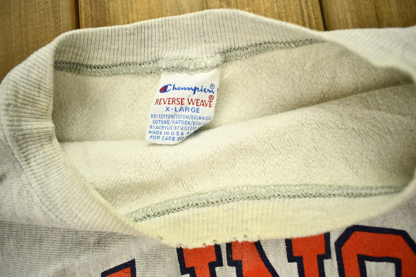 Champion Clothing > Gender Neutral Adult Clothing > Hoodies & Sweatshirts > Sweatshirts Vintage 1980s University Of Illinois Champion Reverse Weave Crewneck Men's Large/ Collegiate Sweatshirt / Sportswear / Made In USA / Distressed