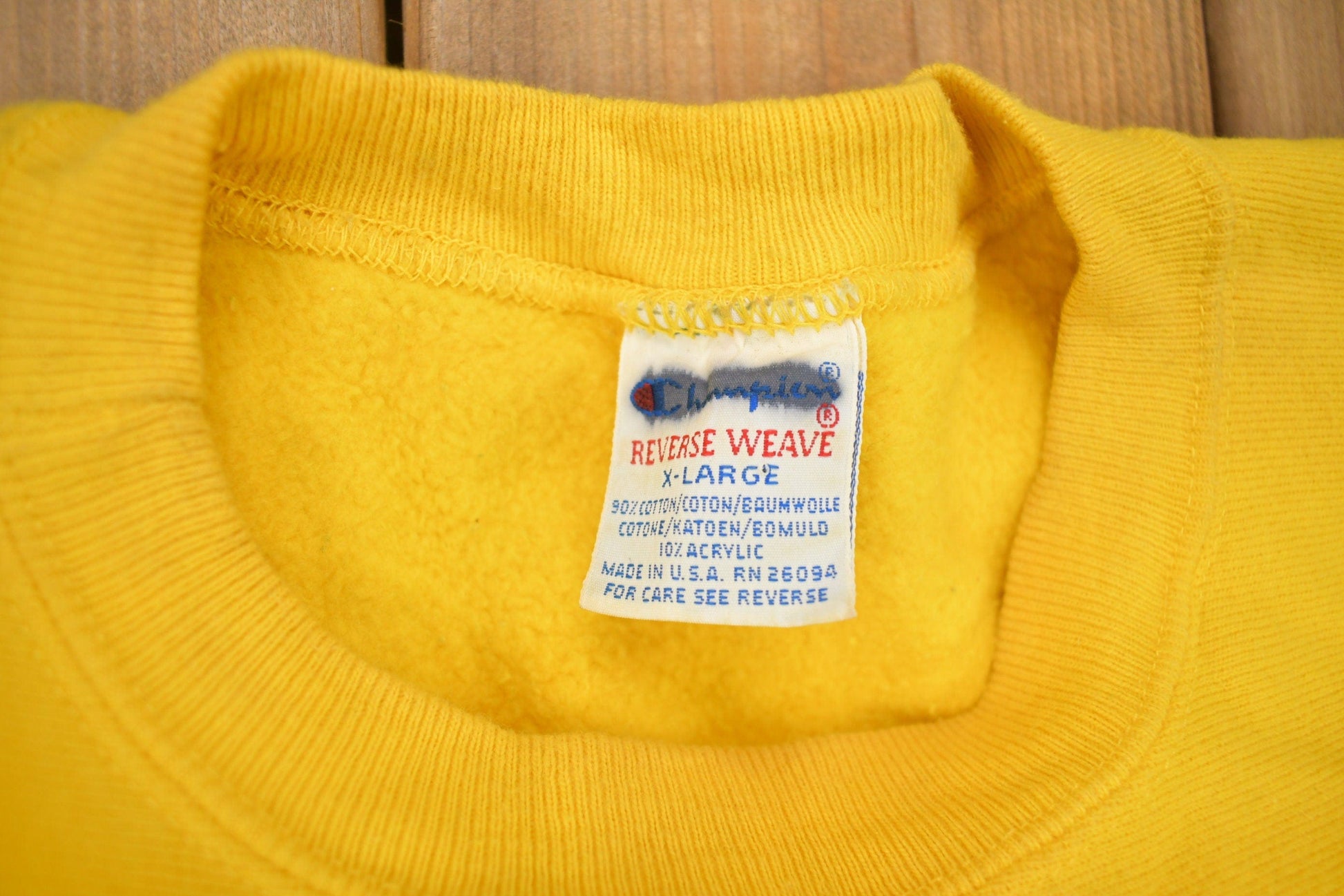 Champion Clothing > Gender Neutral Adult Clothing > Hoodies & Sweatshirts > Sweatshirts Vintage 1990s Blank Yellow Champion Reverse Weave Crewneck Men's Large