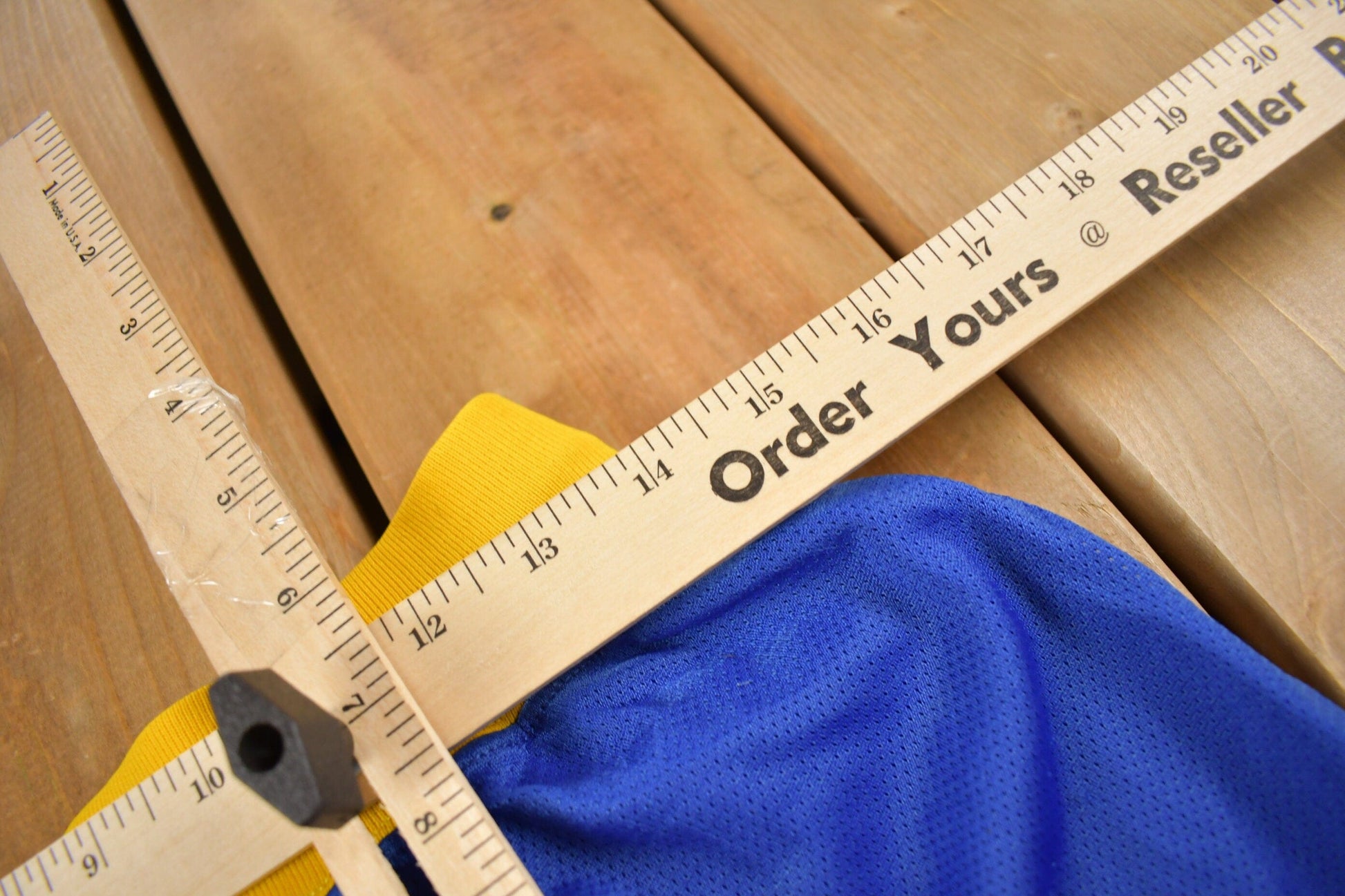 Champion Clothing > Gender Neutral Adult Clothing > Pants Vintage 1980s Golden State Warriors NBA Champion Basketball Shorts Size Large