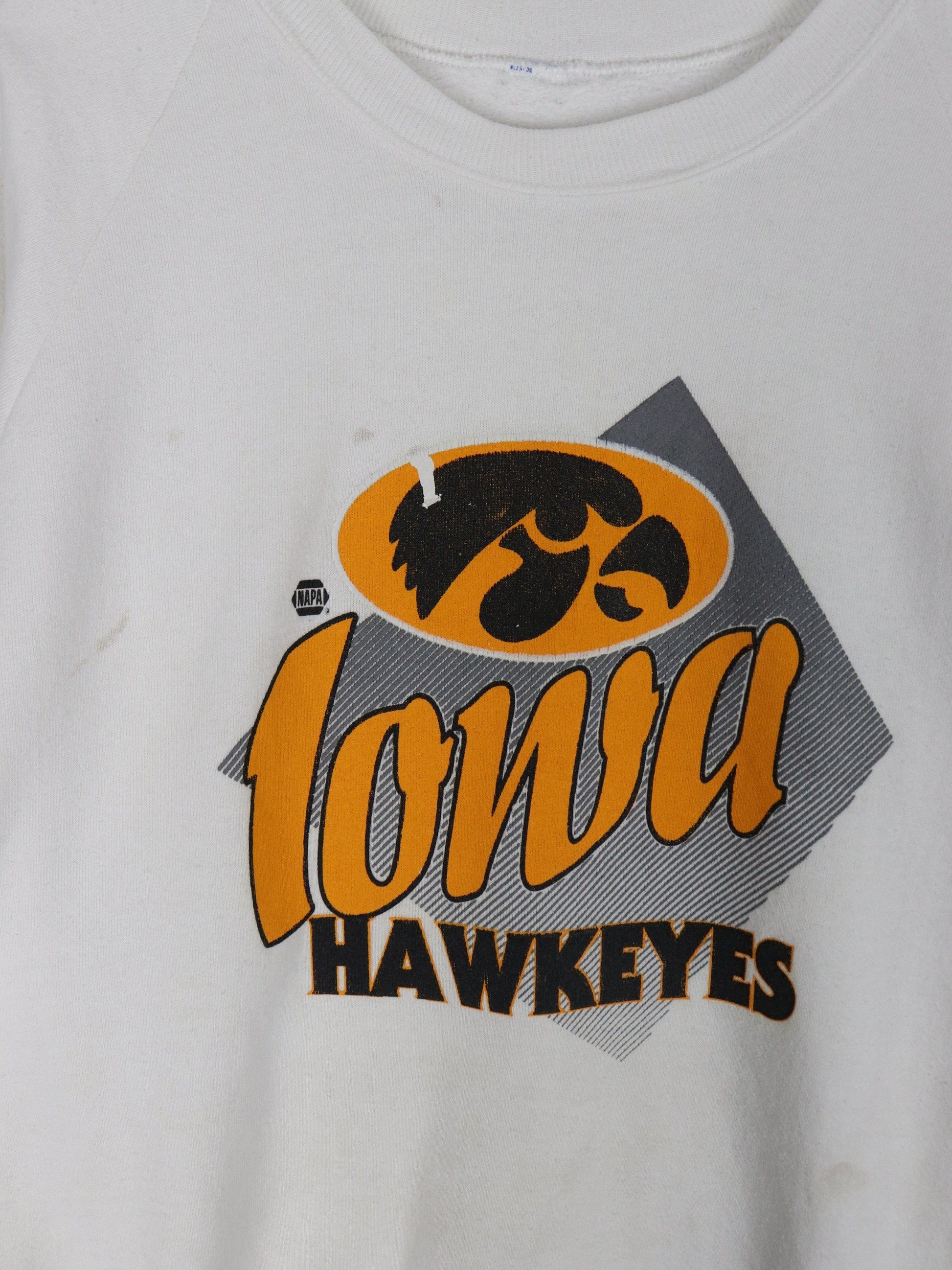 Collegiate Sweatshirts & Hoodies Vintage Iowa Hawkeyes Sweatshirt Mens Small White College