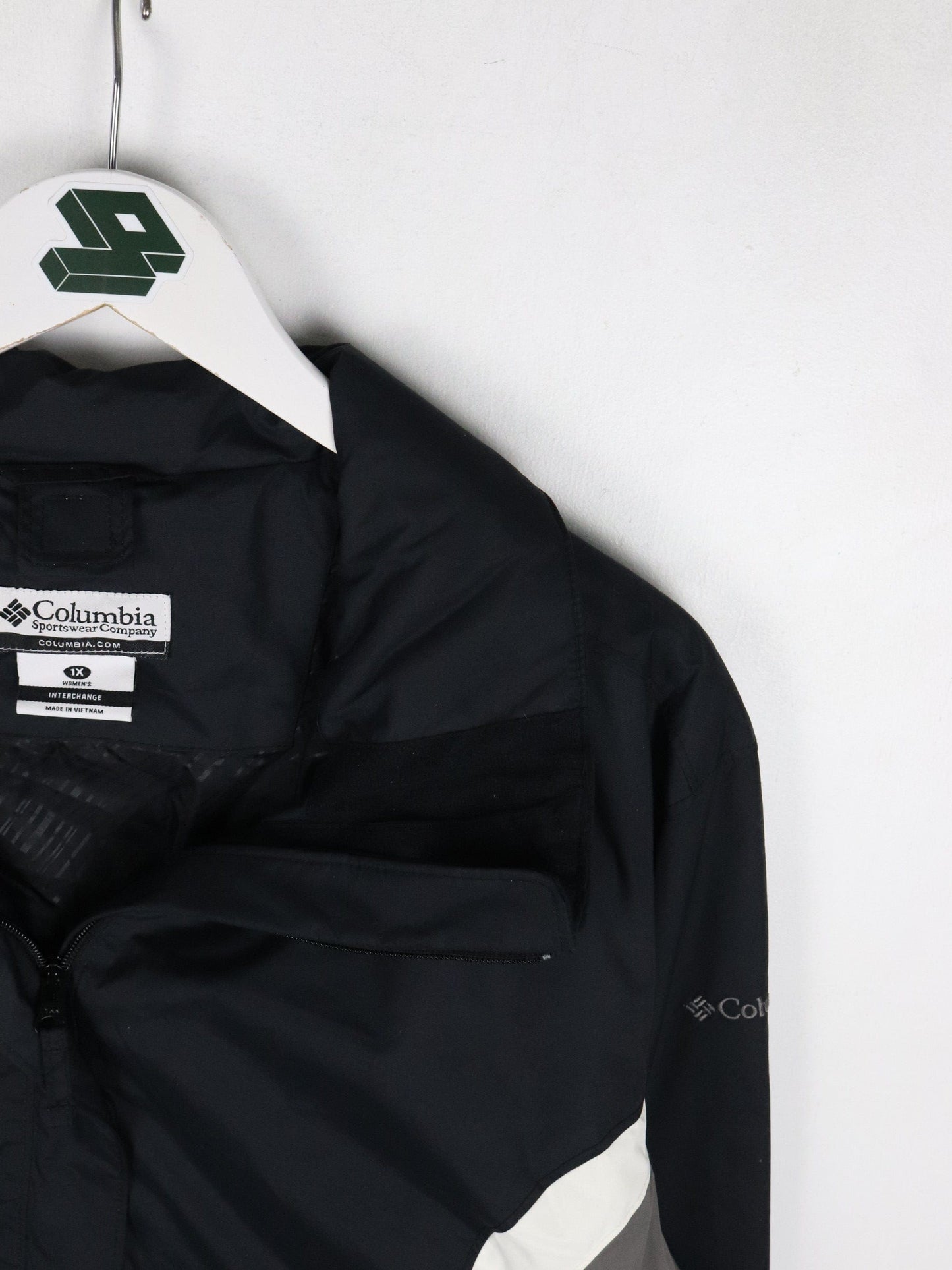 Columbia Jacket Womens 1X Black Ski from propervintagecanada