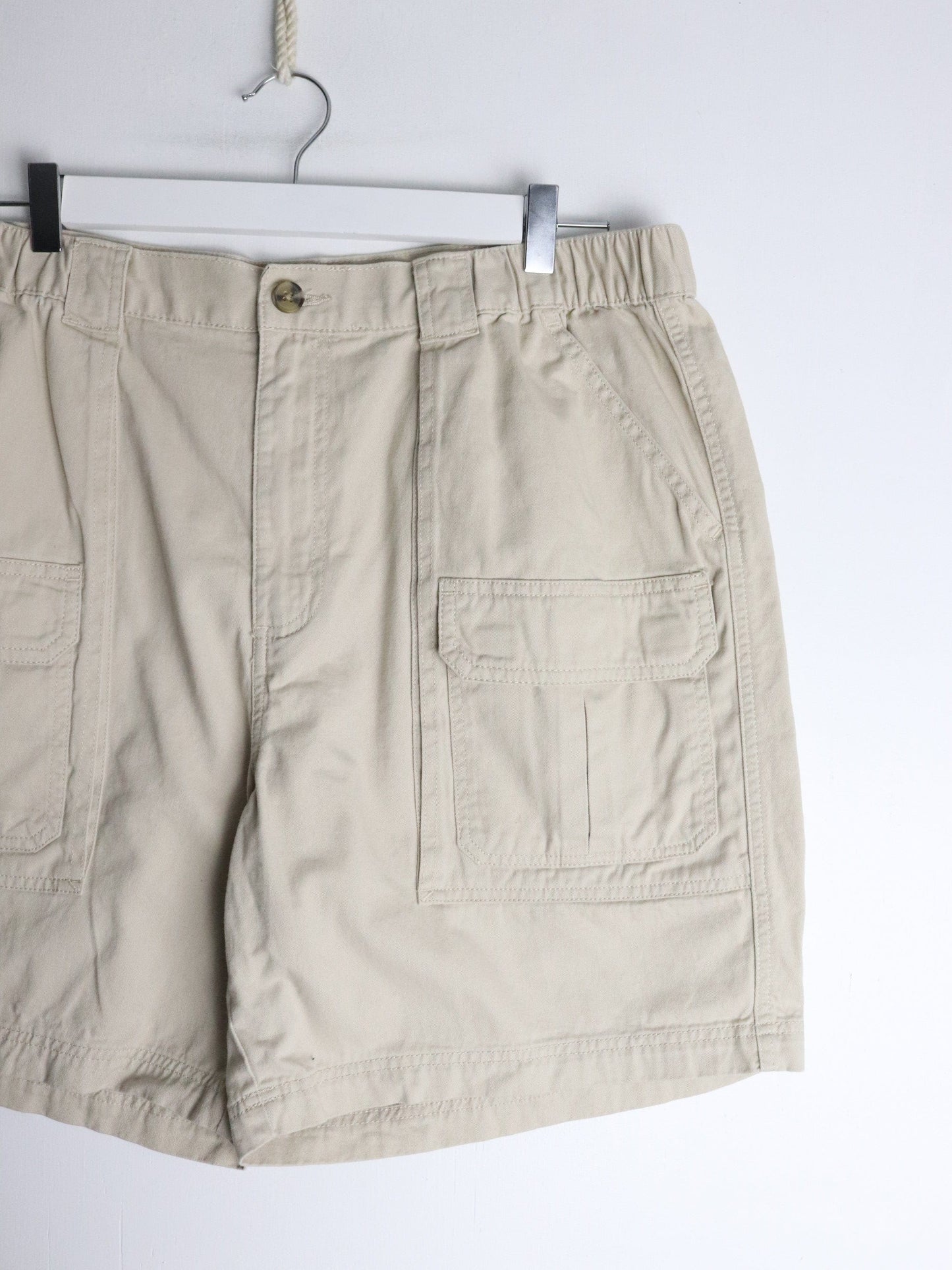 Croft & Barrow Shorts Mens 38 Beige Cargo from propervintagecanada