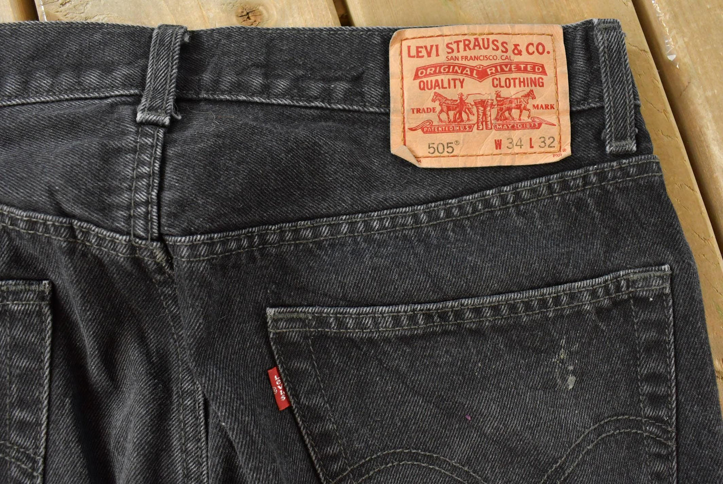 Vintage 2000s Levi's 505 Regular Fit Denim Jeans Men's 34 x 30
