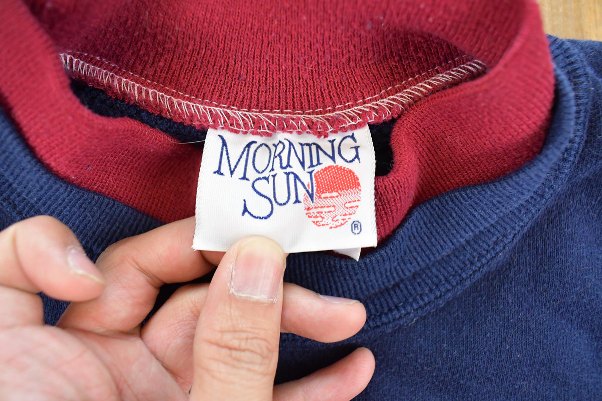 Vintage 1990s Morning Sun Cute Cat and Squirrel Graphic Crewneck Sweatshirt Women's L