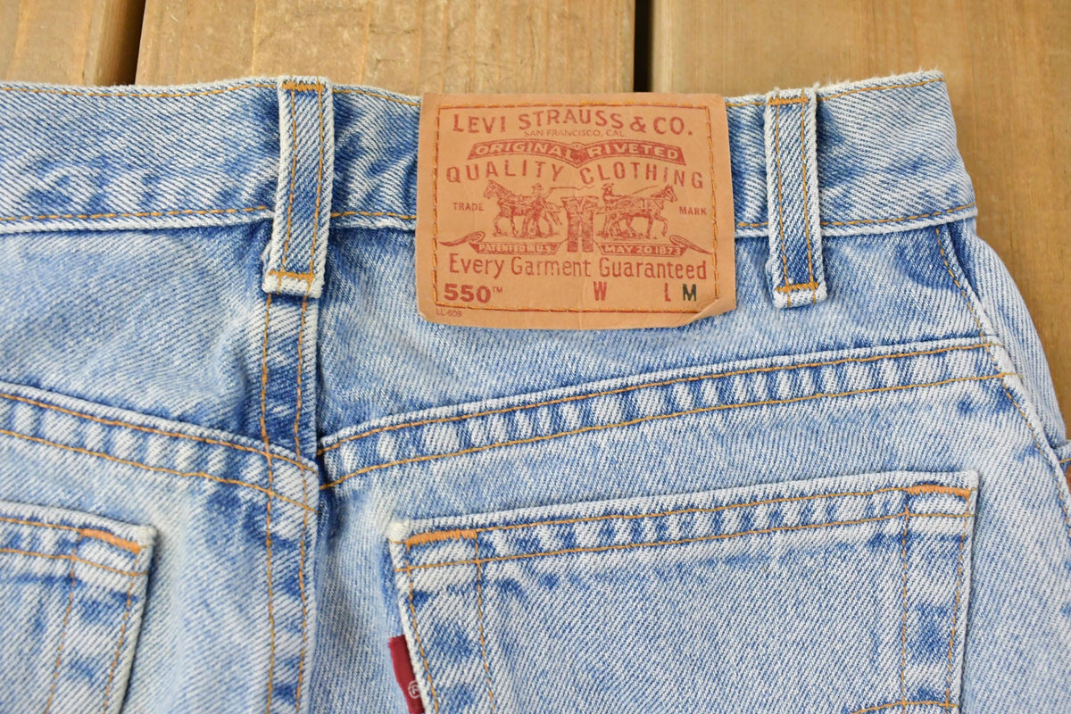 Vintage 1990s Levi's 550 Relaxed Tapered Denim Jeans Women's 27 x 27