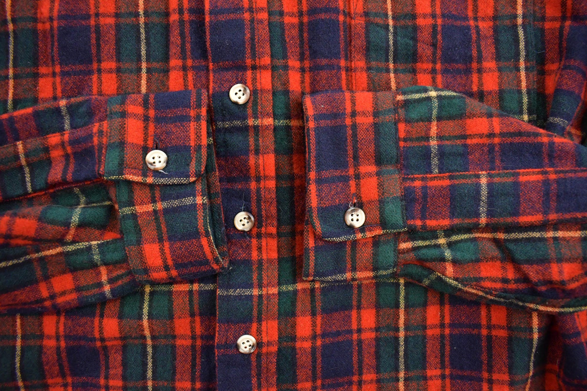 Vintage 1990s Cumberland Checkered Flannel Button Up Shirt Men's L