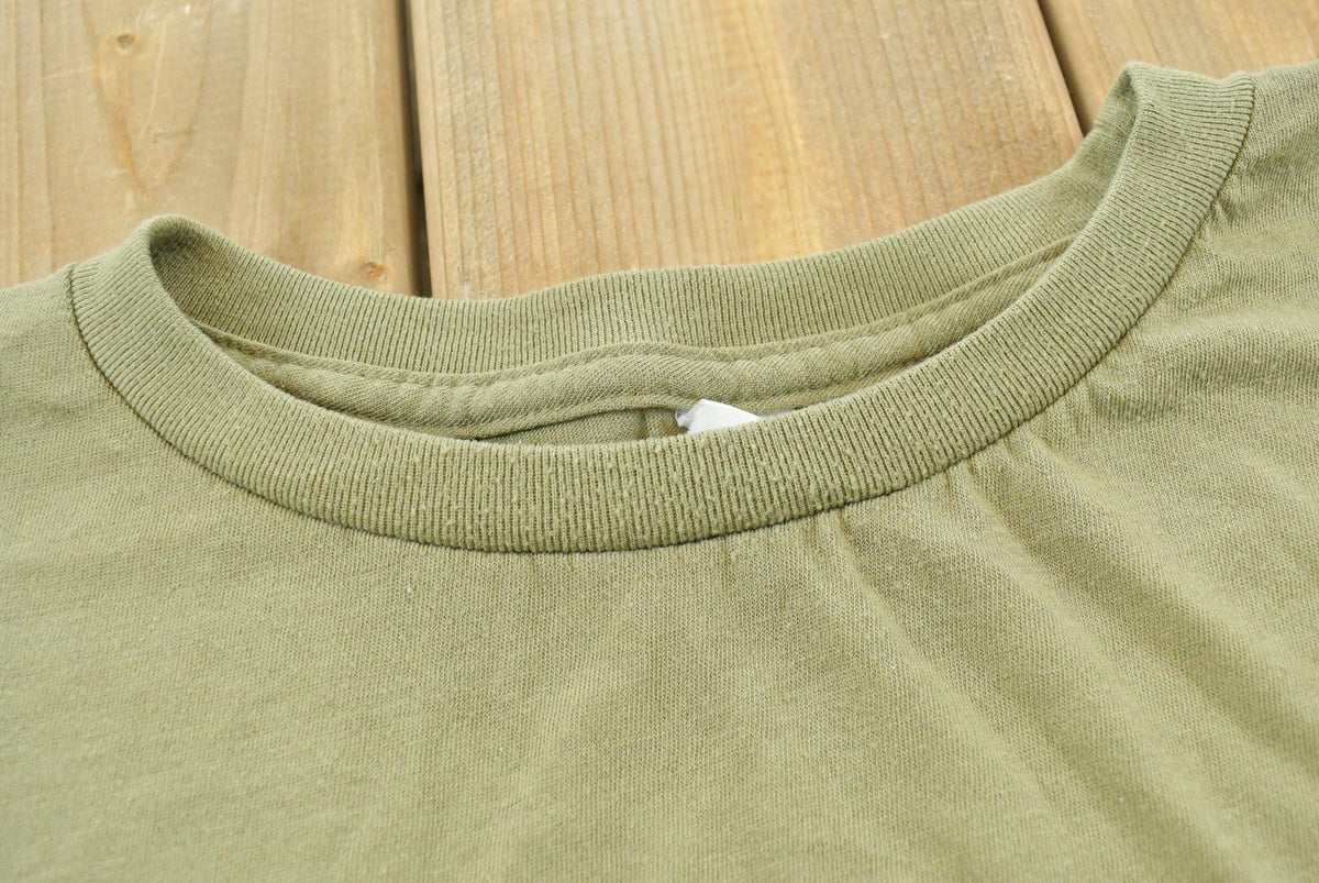 Vintage 1990s Blank Olive Green T-Shirt Men's L