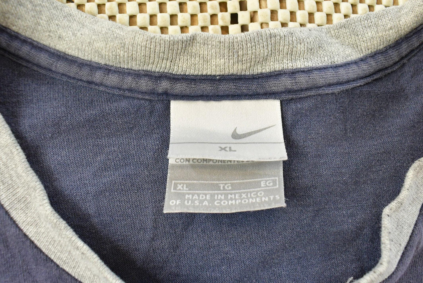 Vintage 2000s Nike Graphic T-Shirt Men's XL