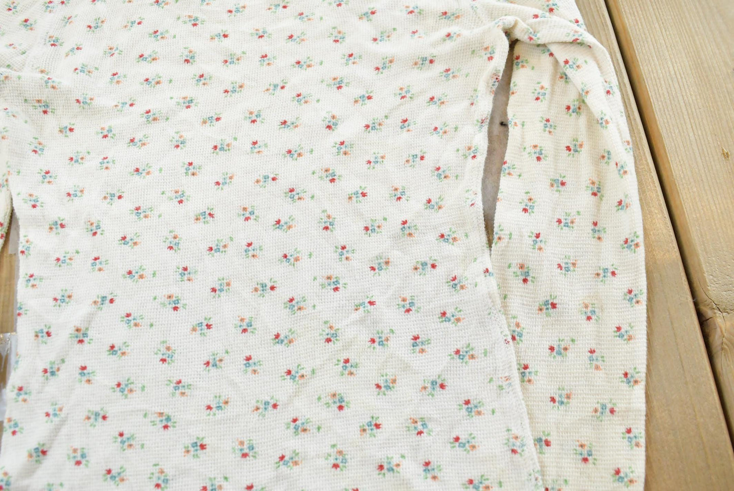 Vintage Y2K American Eagle Floral Thermal Shirt women's XS
