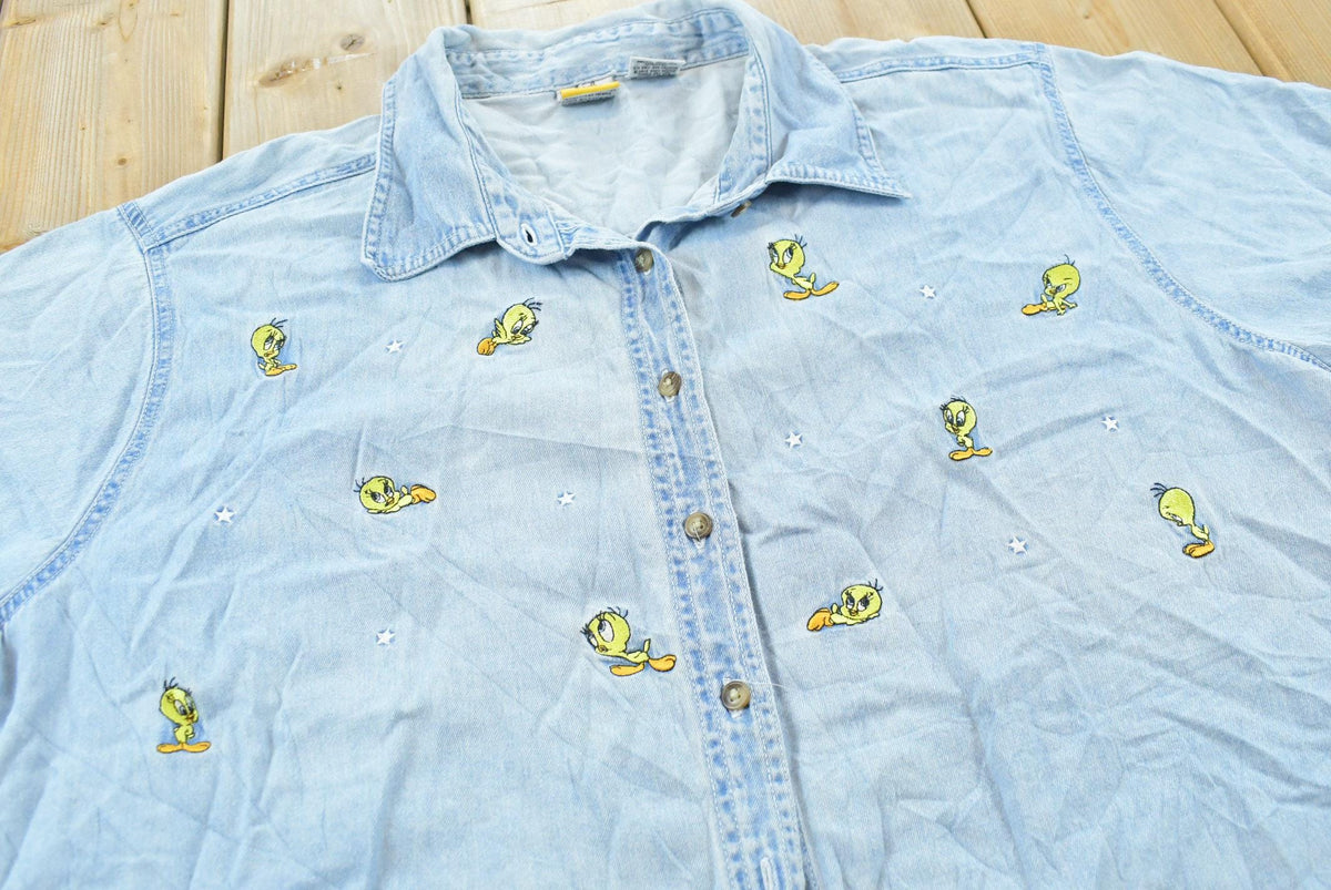 Vintage 1999 Warner Bros Looney Tunes Tweety Bird Embroidered Short Sleeve Denim Shirt Women's 3XL