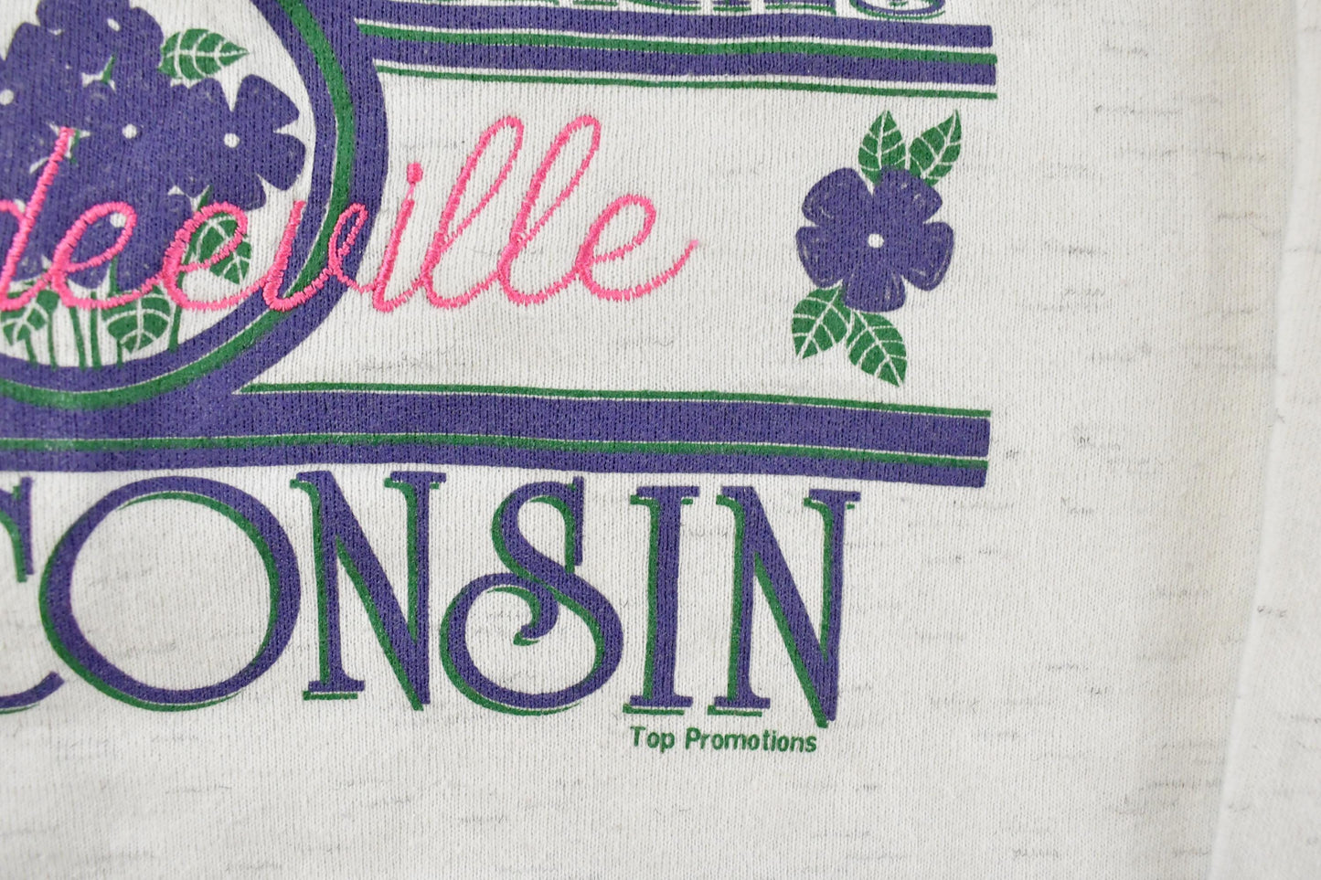 Vintage 1990s Pardeeville Wisconsin Travel Crewneck Sweater Men's M