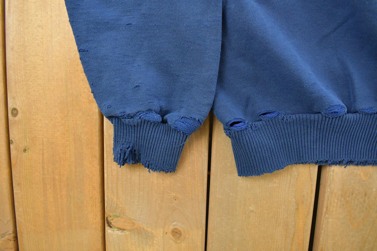 Vintage 1990s Distressed University Of Michigan Wolverines Collegiate Crewneck Sweatshirt Men's Large