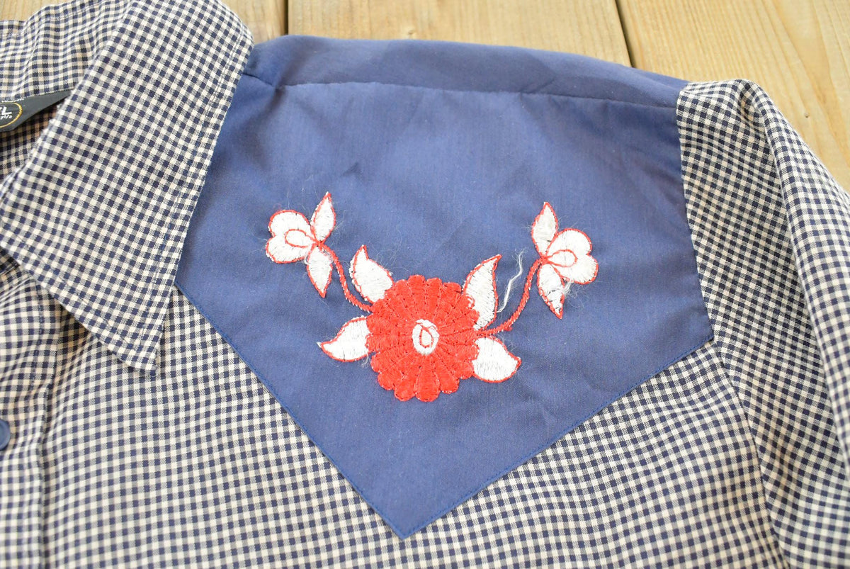 Vintage 1980s JC Penney Western Gingham Flower Embroidered Button Up Shirt Men's XL