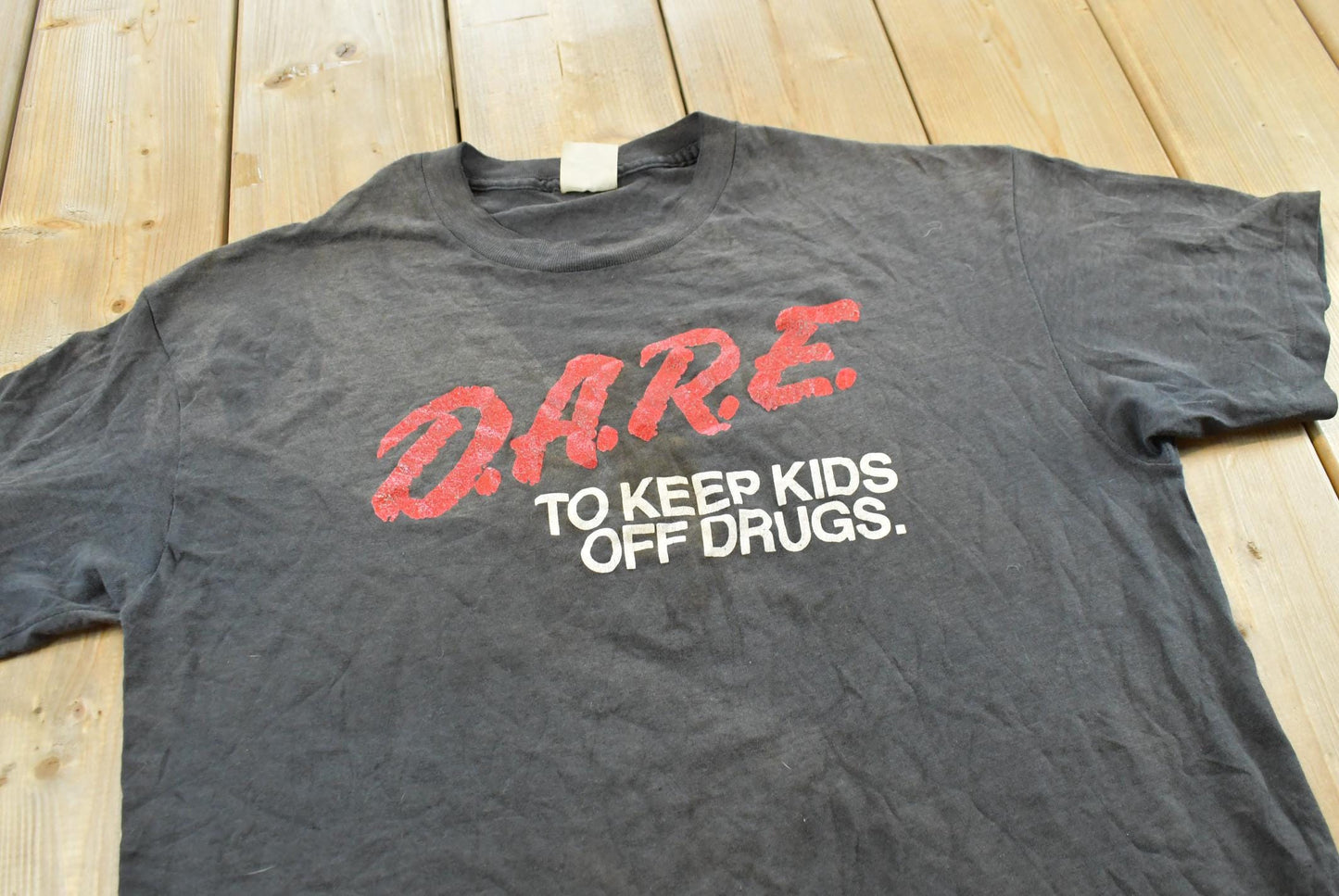 Vintage 1990s Dare to Resist Drugs And Violence Souvenir T-Shirt Men's L