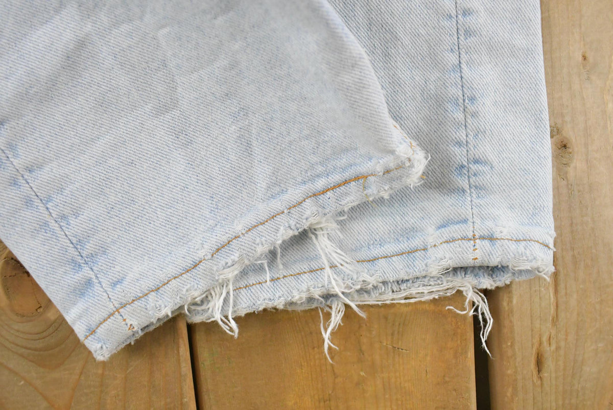 Vintage 1990s Levi's 550 Relaxed Tapered Fit Denim Jeans Men's 32 x 32.5