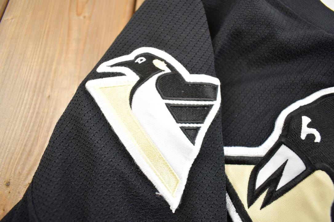 Vintage 2000s Pittsburgh Penguins NHL KOHO Embroidered Hockey Jersey Size 2X