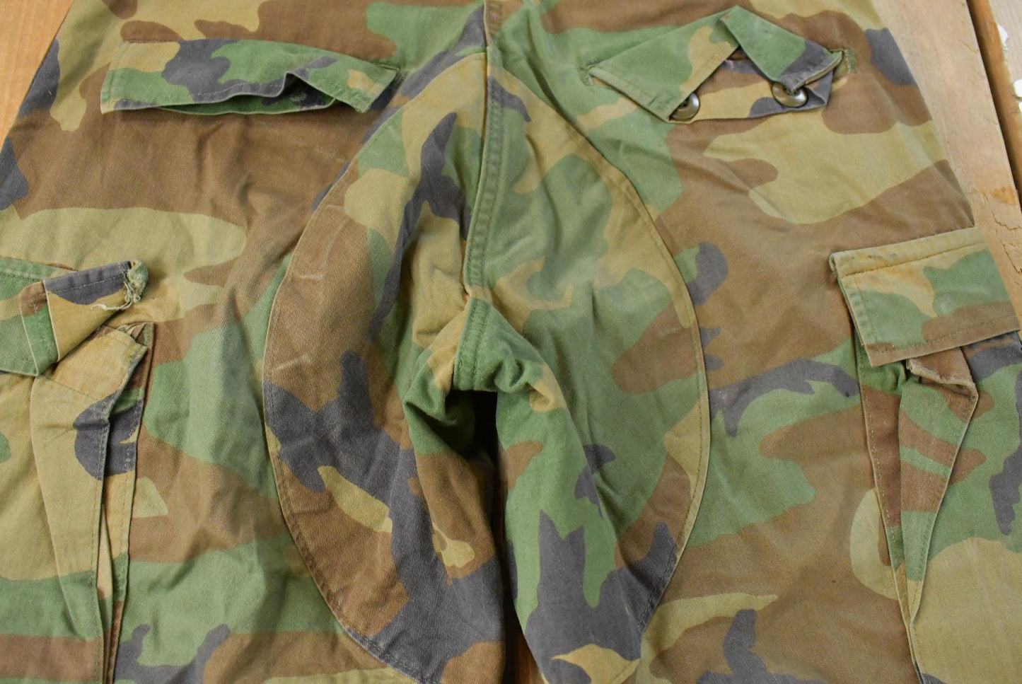 Vintage 1990s Army Woodland Camouflage Cargo Pants Men's Small