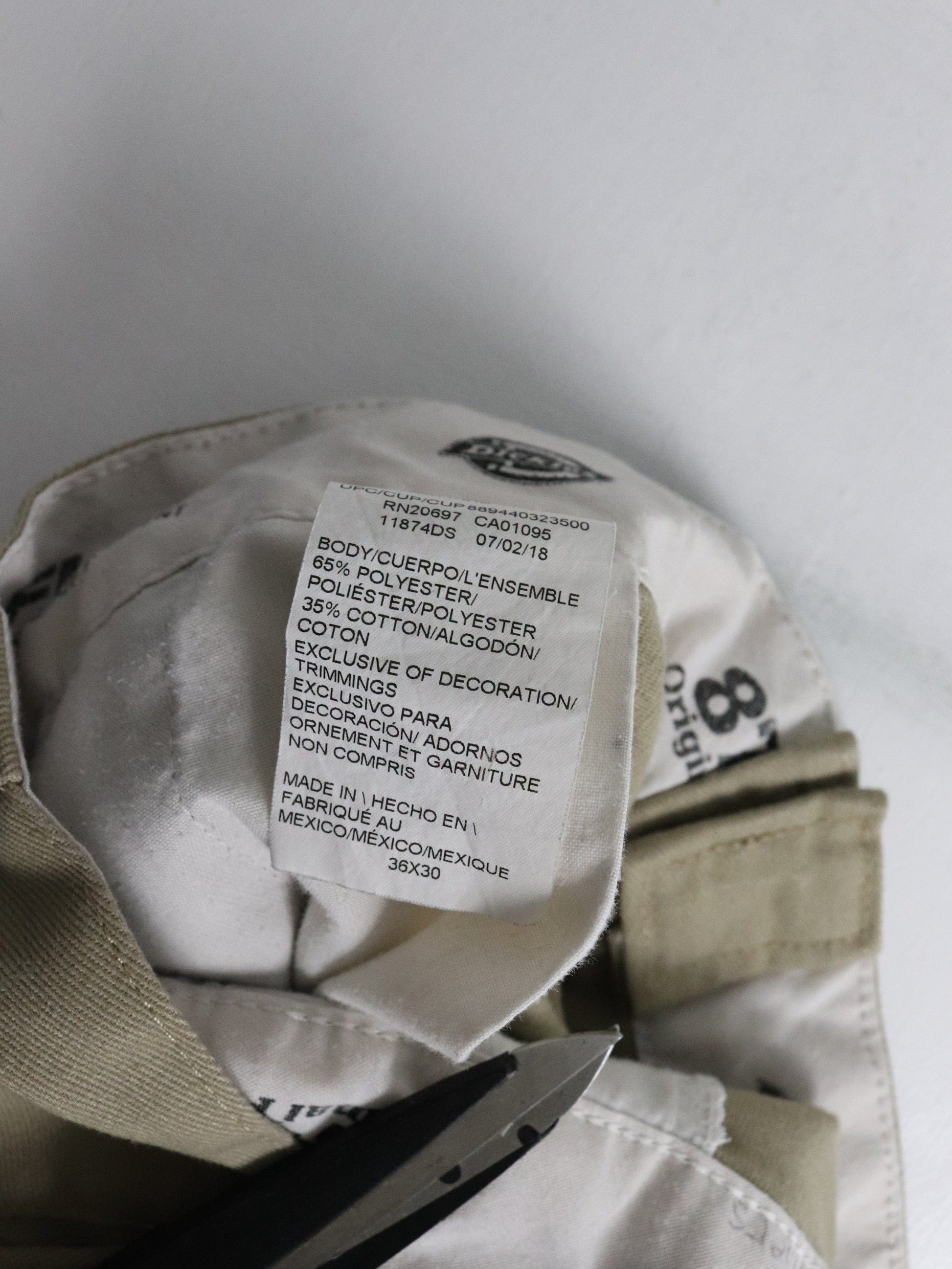 Dickies Pants Fits Mens 36 x 28 Beige 874 Chino Flex from propervintagecanada