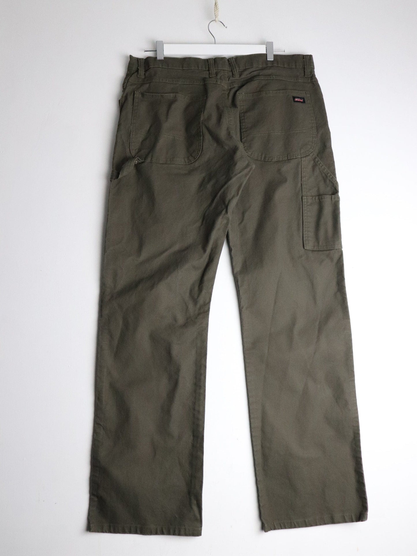 Dickies Pants Fits Mens 37 x 34 Green Work Wear from propervintagecanada