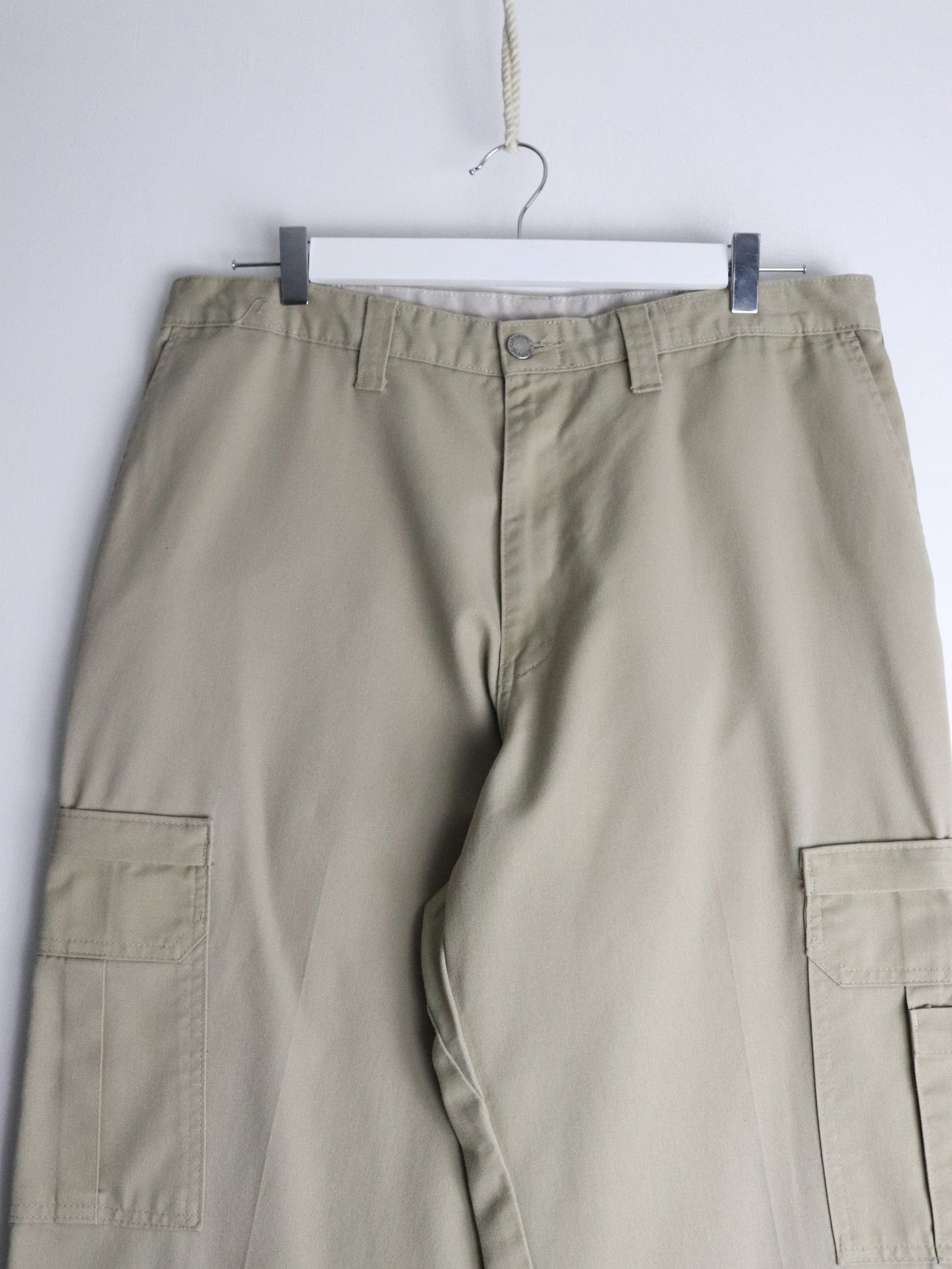 Dickies Pants Mens 36 x 32 Beige Chino from propervintagecanada