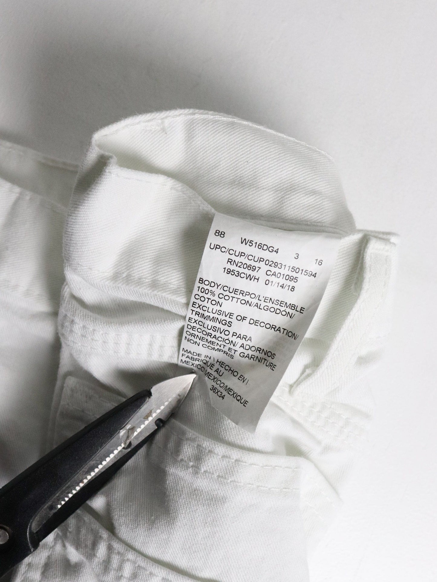 Dickies Pants Mens 36 x 34 White Painter from propervintagecanada