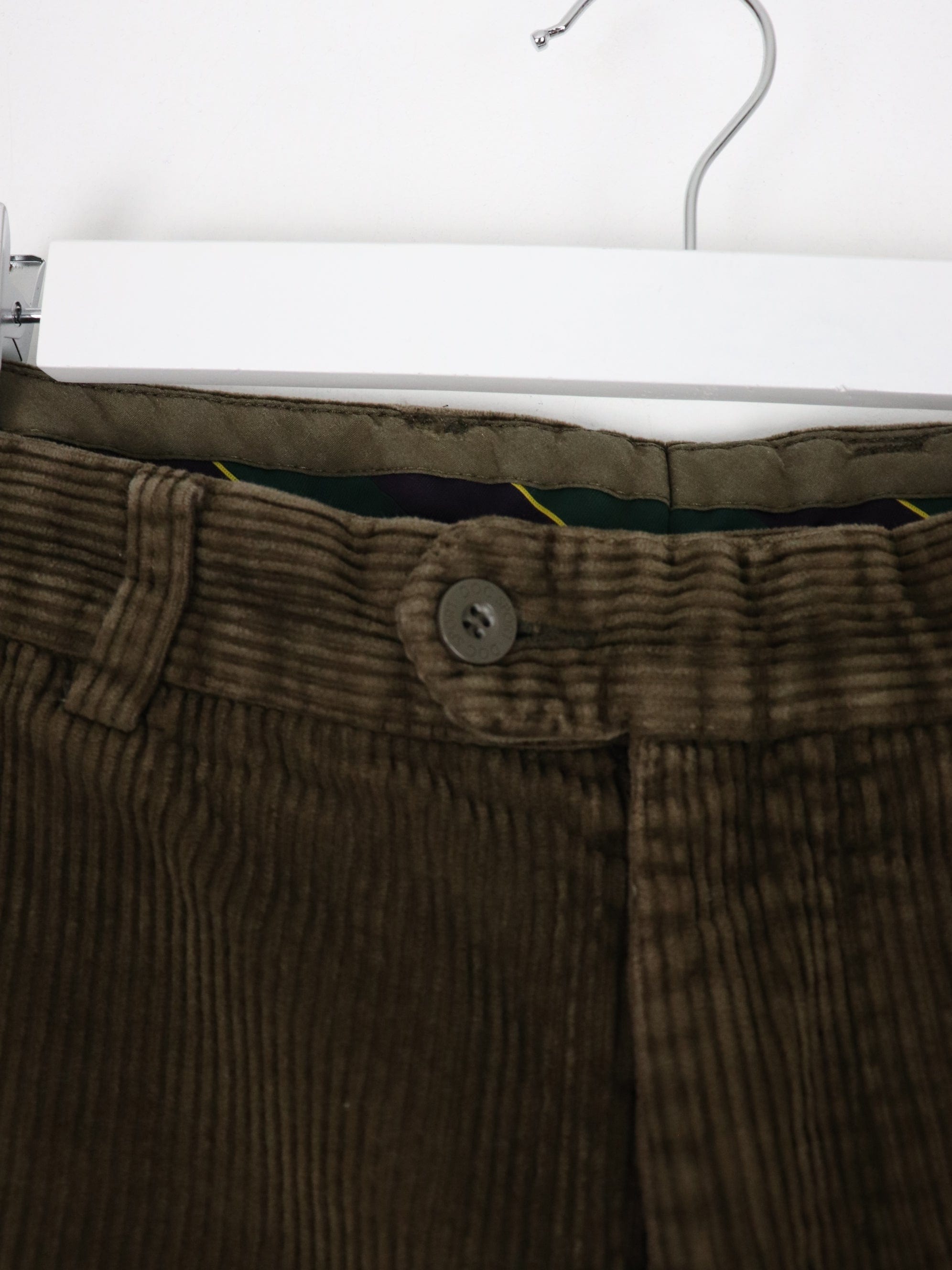 Dockers Corduroy Pants, Men's Fashion, Bottoms, Trousers on Carousell