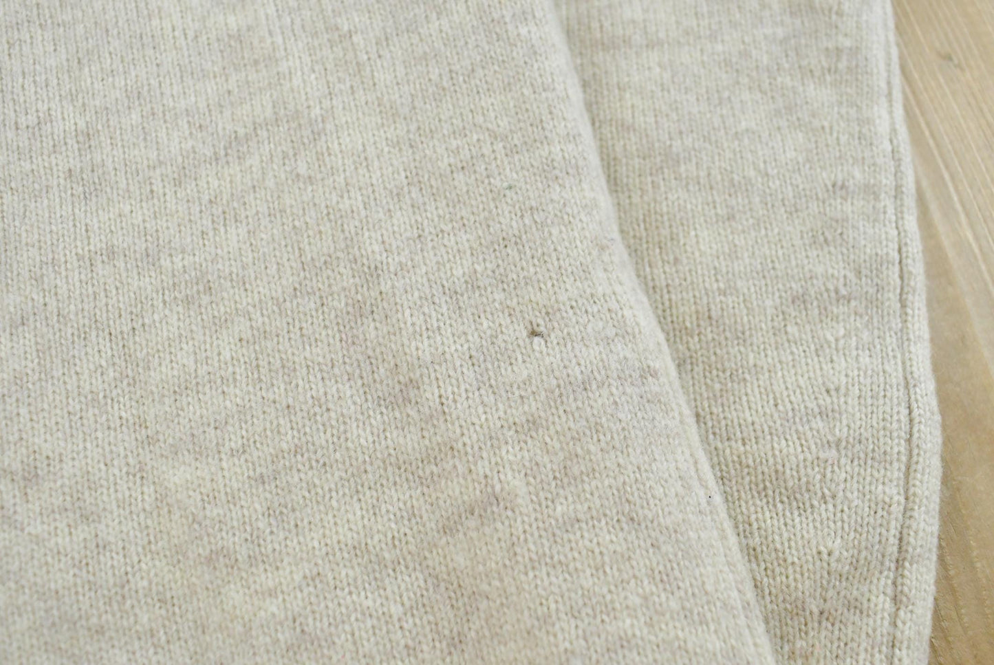 True Vintage 1970s Edinburgh Woolen Mill Knit Lambswool Wool Crewneck Sweater Men's Small
