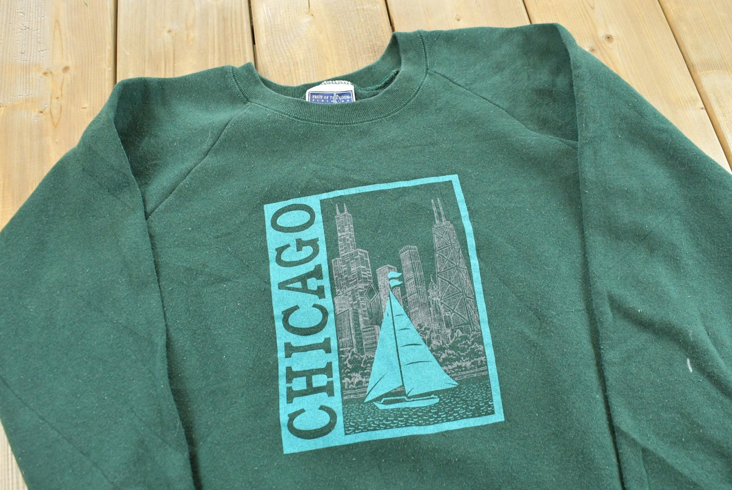 Vintage 1990s Sailboat Chicago Souvenir Crewneck Sweatshirt Youth XL
