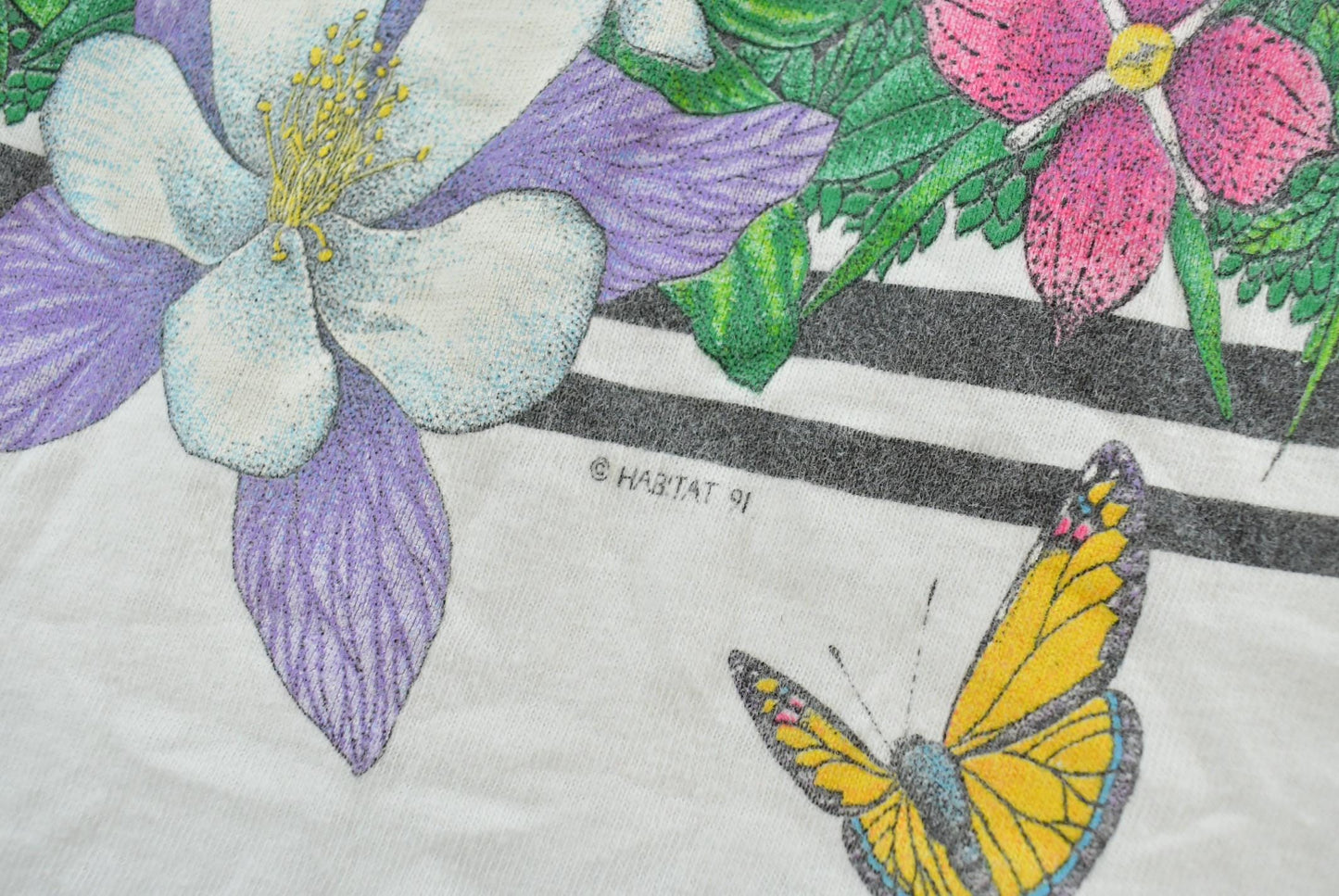 Vintage 1991 Habitat Durango Butterfly Garden Wraparound Graphic T-Shirt Men's M