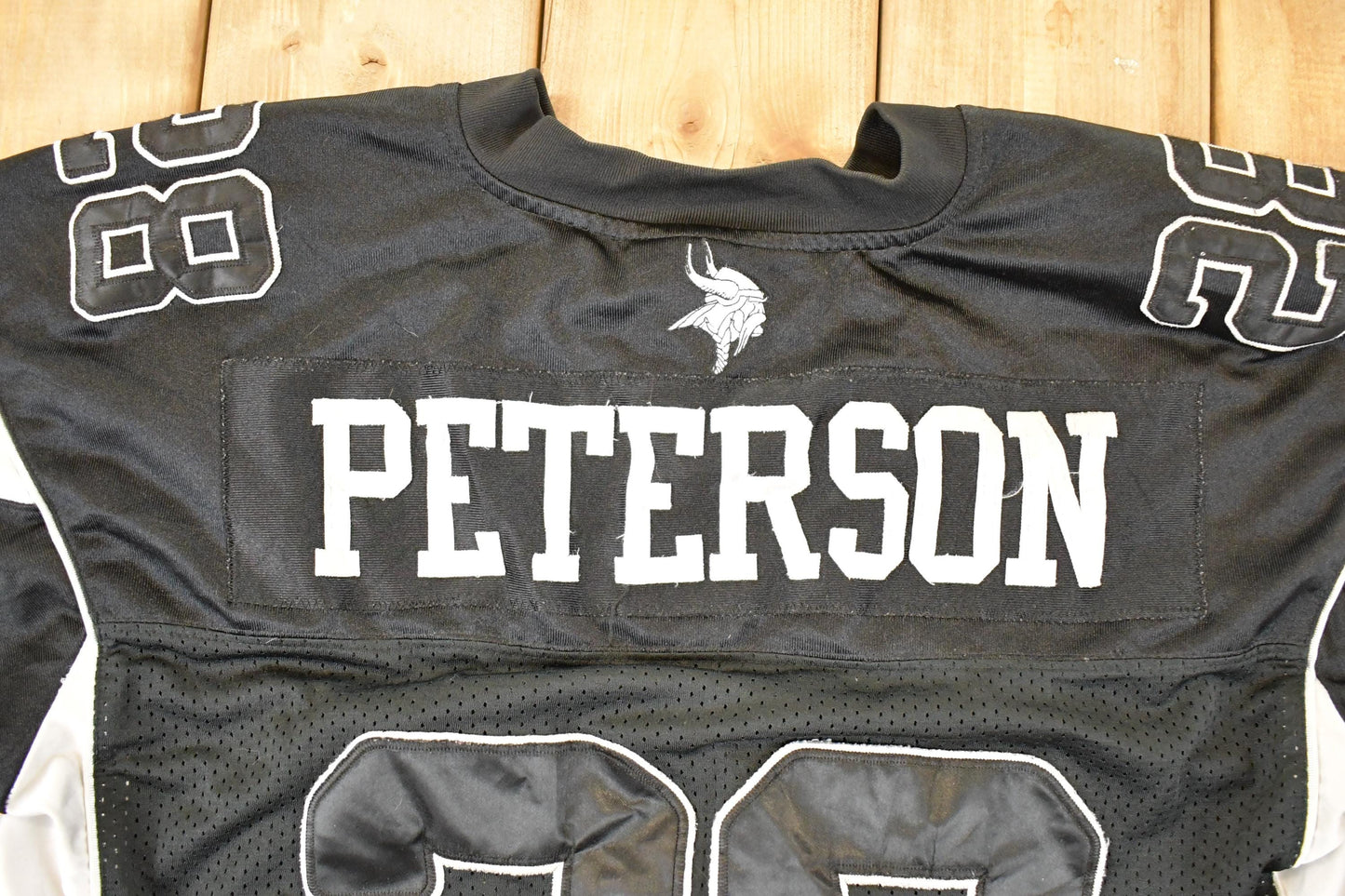 Vintage Y2K Minnesota Vikings Adrian Peterson Alternate NFL Jersey Men's L from propervintagecanada
