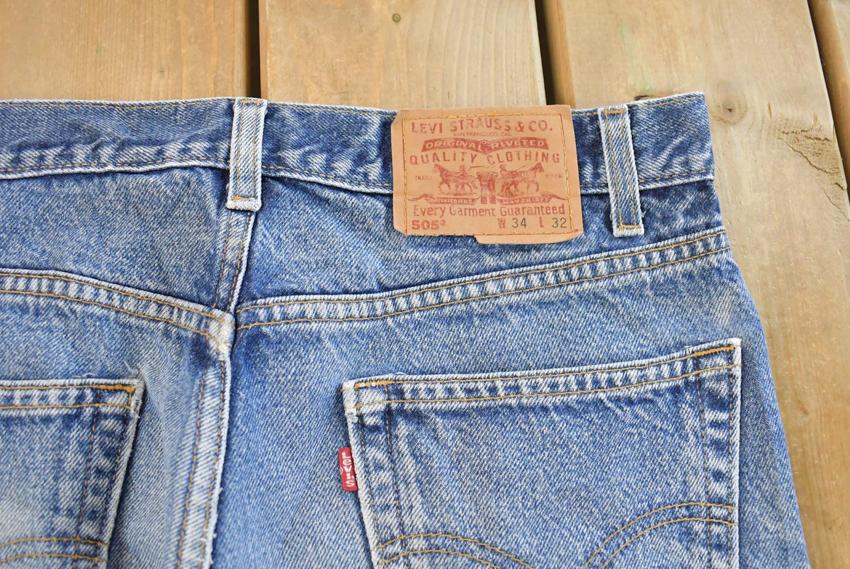 Vintage 1990s Levi's 505 Regular Straight Fit Denim Blue Jeans Men's 32 x 32
