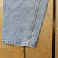 Vintage 1990s Levi's 550 Relaxed Tapered Denim Jeans Women's 31 x 30