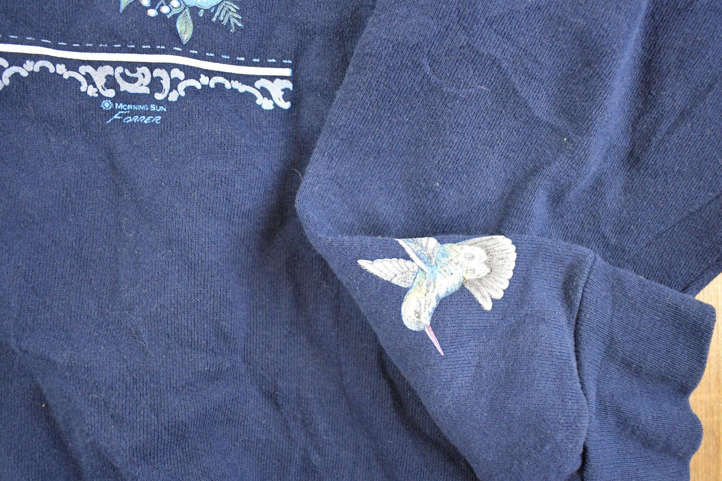 Vintage 1990s Cute Hummingbird Morning Sun Collared Souvenir Crewneck Sweatshirt Women's S