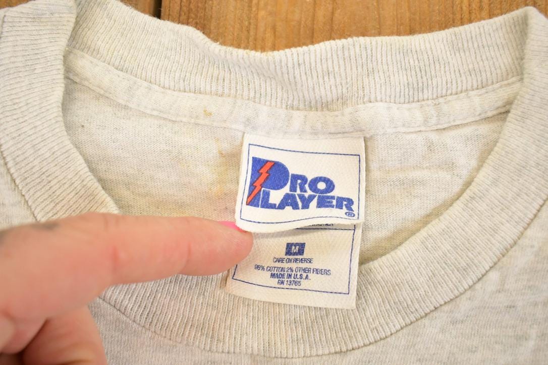 Vintage 1996 Chicago Bulls T-Shirt, NBA Graphic Tee, Men's M