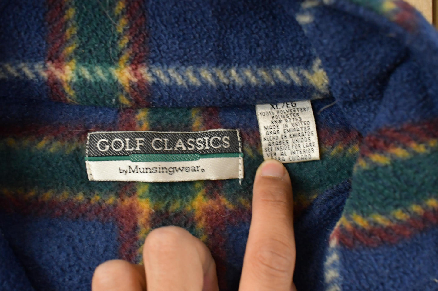 Vintage 1990s Munsingwear Golf Plaid Fleece Quarter Zip Sweater Men's XL
