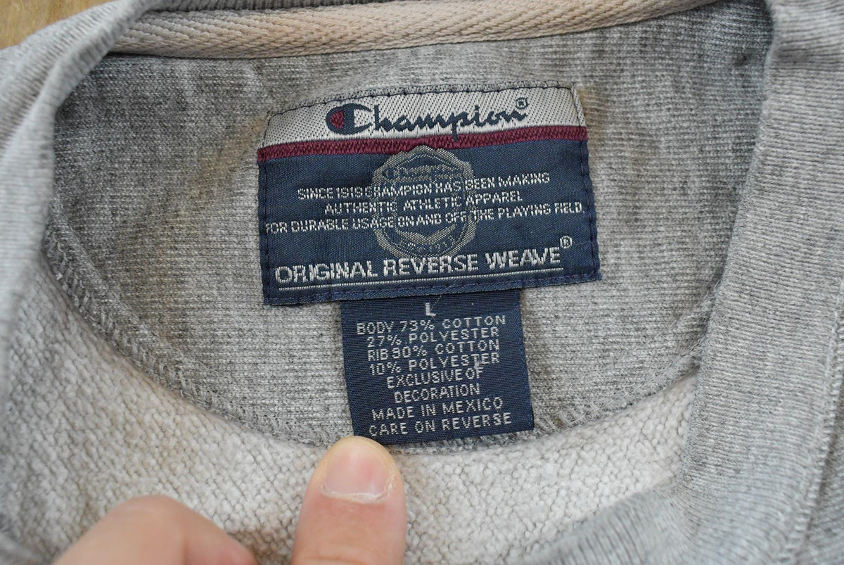 Vintage 2000s Champion Saint Joseph's University Reverse Weave Crewneck Sweatshirt Men's XL