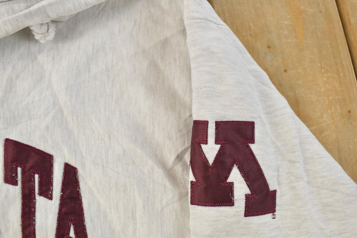 Vintage 1990s Distressed Minnesota Golden Gophers Hoodie Sweatshirt Men's XL