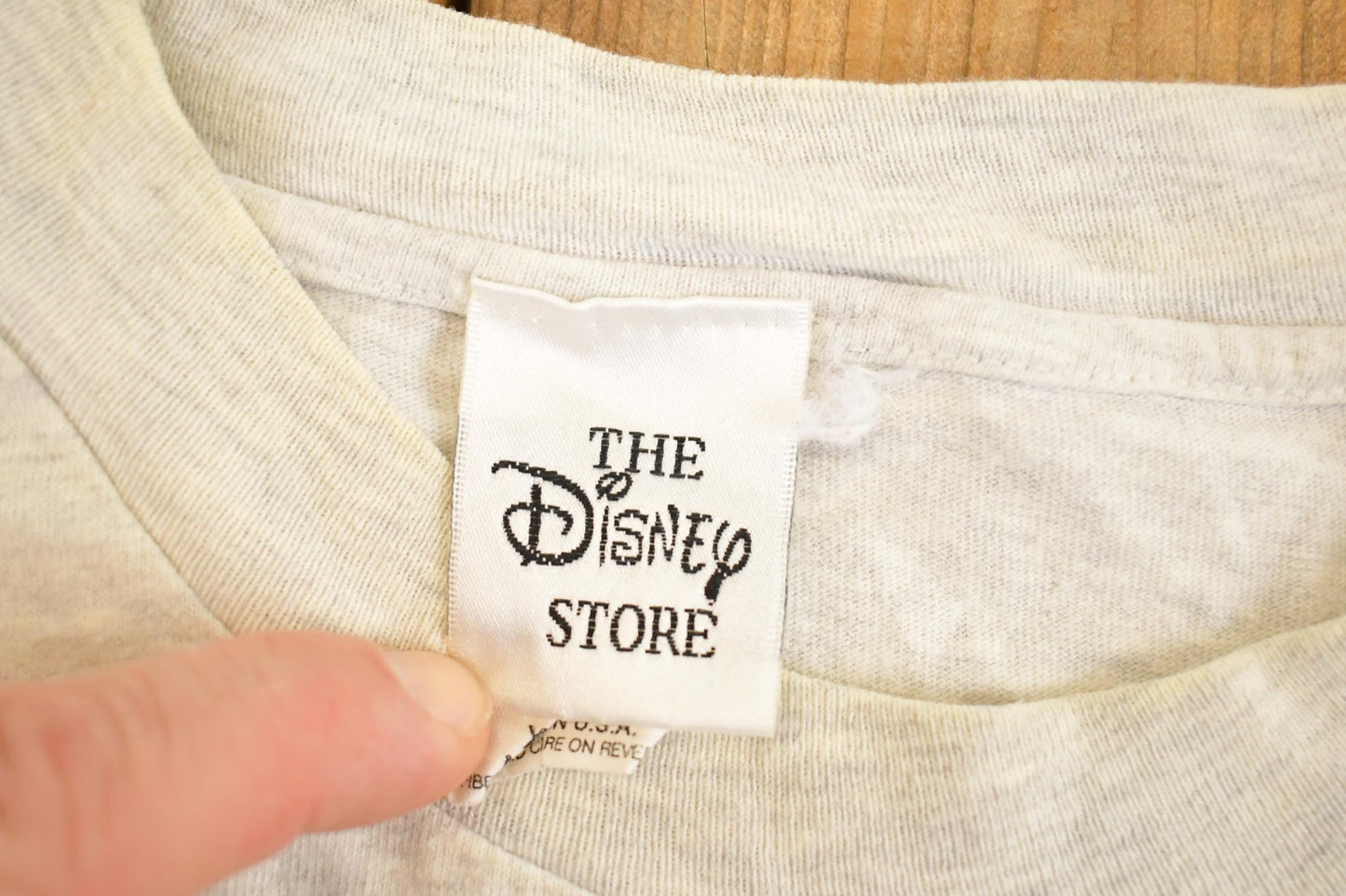 Vintage 1990s Mickey Mouse The Disney Store T-Shirt Men's L