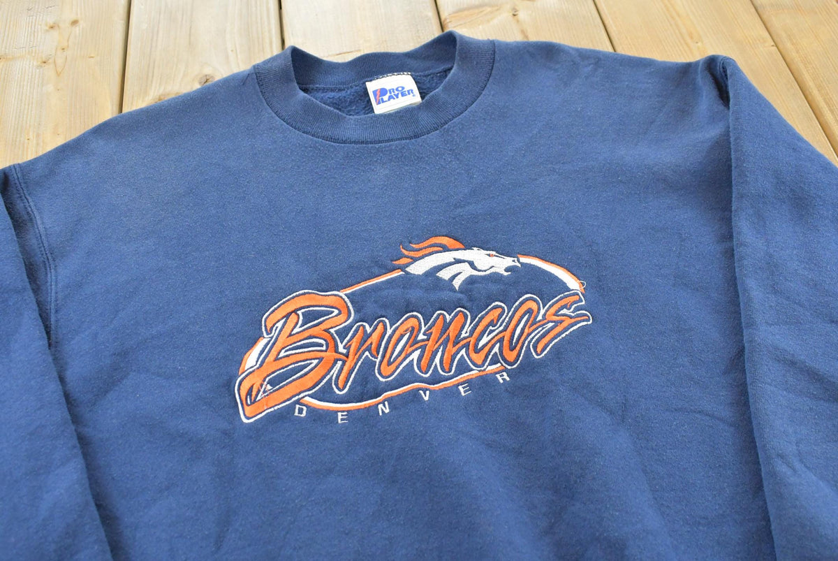 Vintage 1990s Pro Player Denver Broncos Embroidered NFL Crewneck Sweatshirt Men's L
