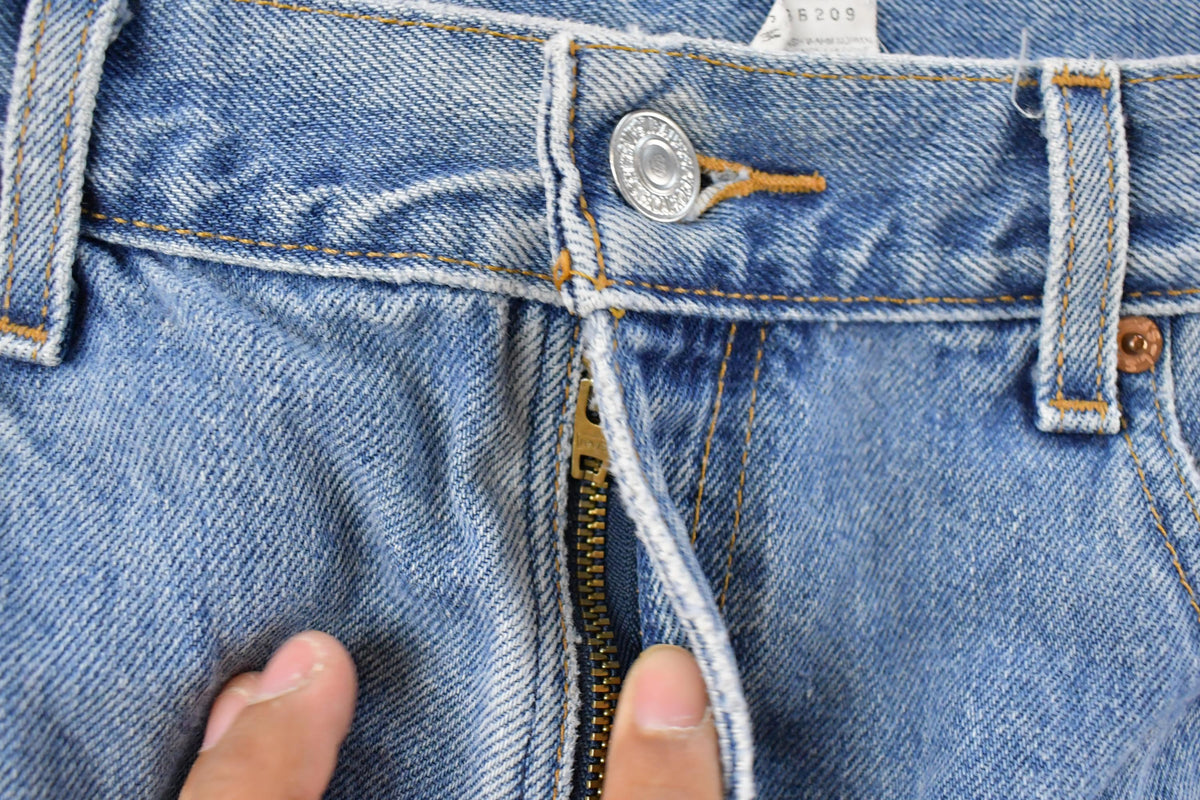 Vintage 1990s Levi's 550 Relaxed Denim Jeans Men's 35 x 31