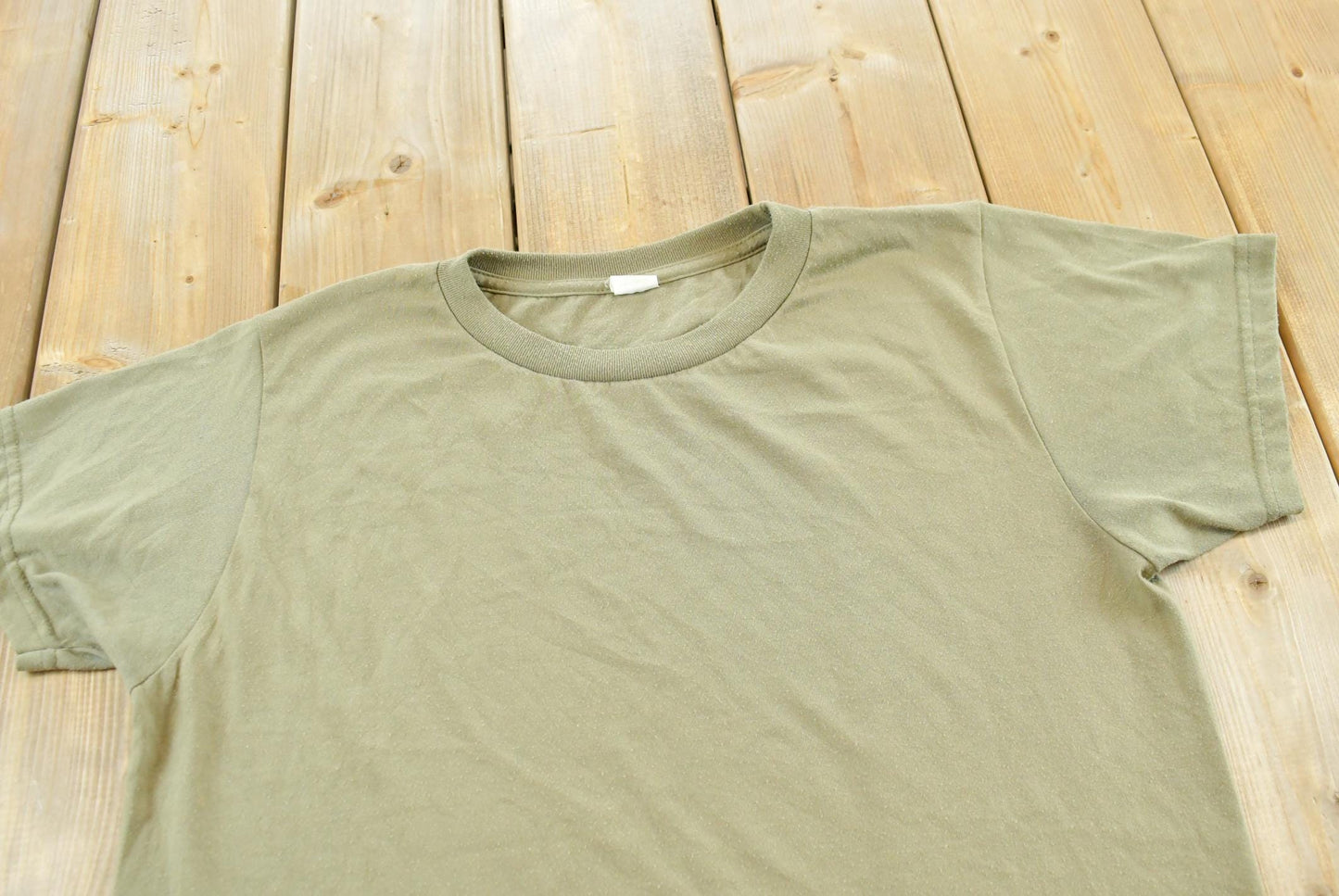Vintage 1990s Blank Olive Green T-Shirt Men's L