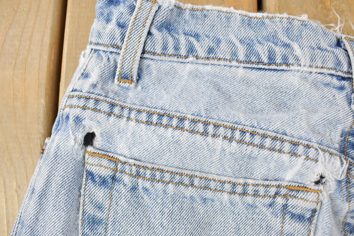 Vintage 1990s Levi's 550 Relaxed Tapered Denim Jeans Women's 27 x 28
