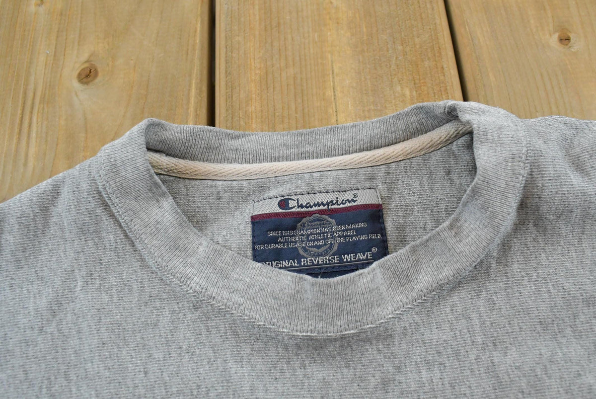 Vintage 2000s Champion Saint Joseph's University Reverse Weave Crewneck Sweatshirt Men's XL