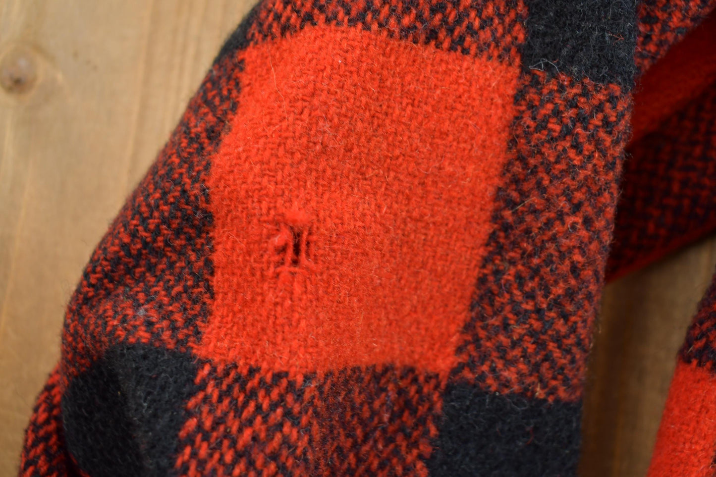 Vintage 1950s Buffalo Plaid Wool Button Up Shirt Back Vent Men's Large