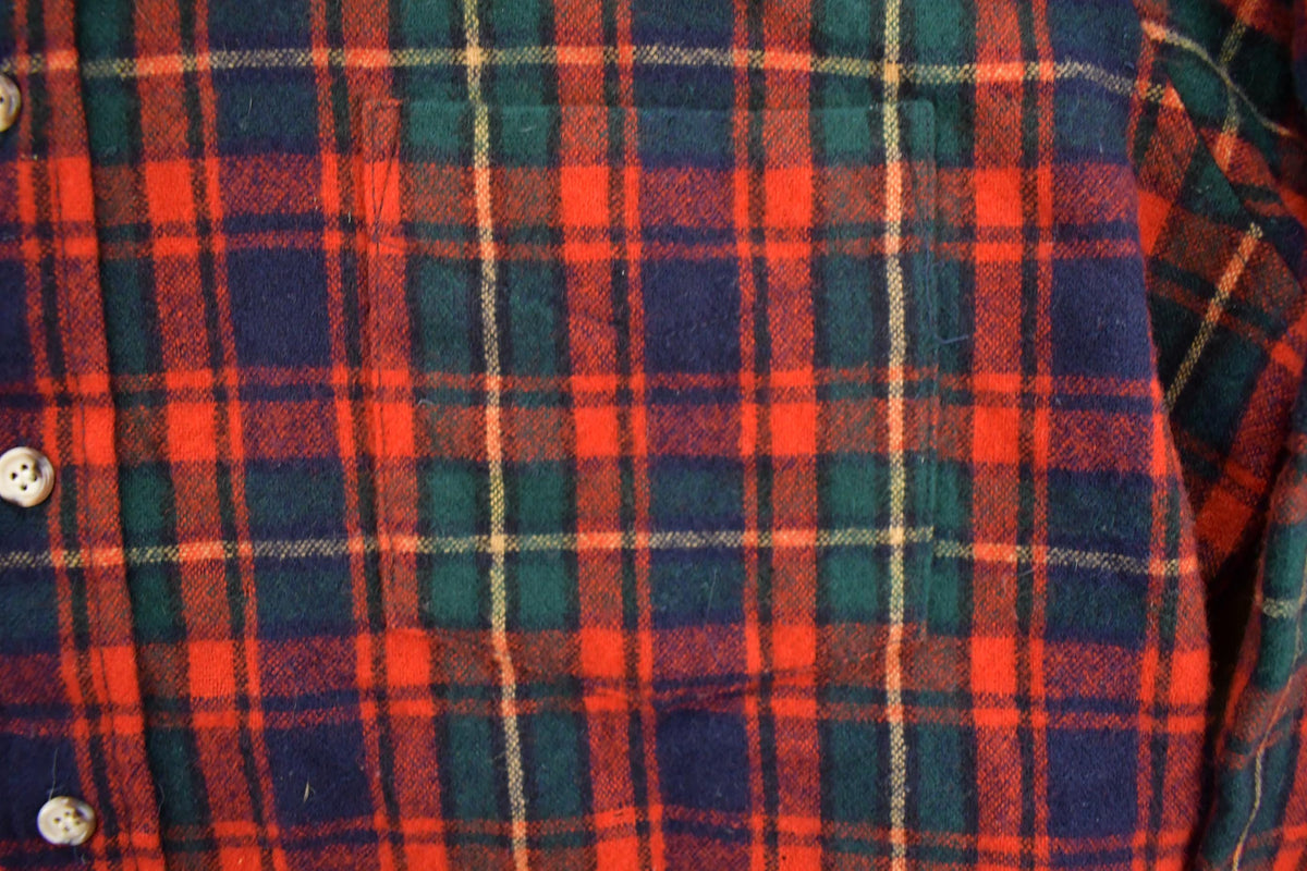 Vintage 1990s Cumberland Checkered Flannel Button Up Shirt Men's L