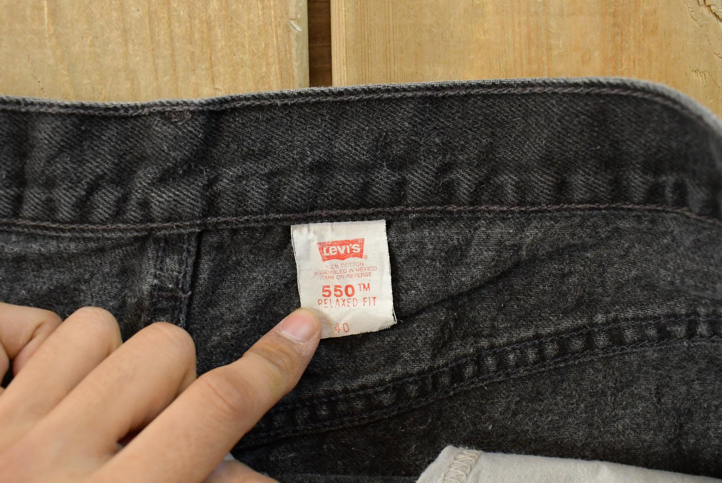 Vintage 90s Levi's 550 Relaxed Fit Denim Jean Shorts Men's 38