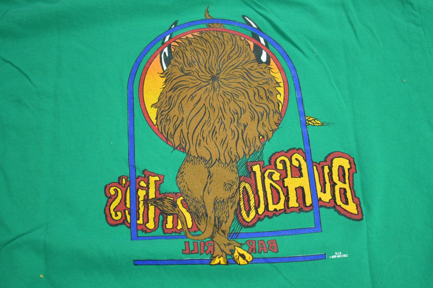 Vintage 1990s Buffalo Charlies Bar & Grill Graphic T Shirt Men's XL